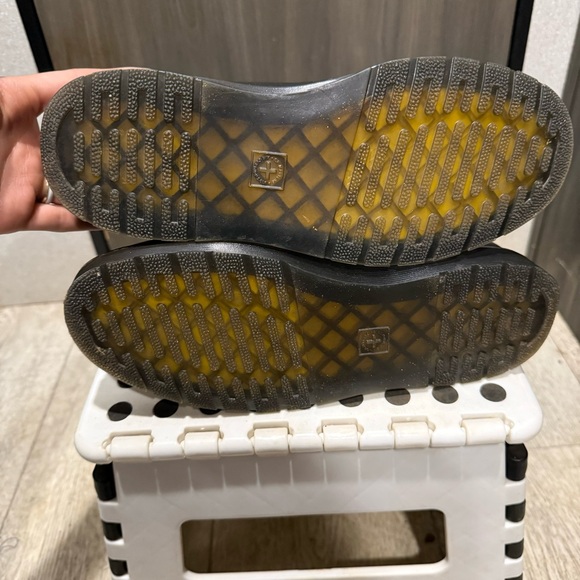 Dr. Martens Black Leather Chelsea Slip On Ankle Boot Womens Size 9 - Picture 4 of 5